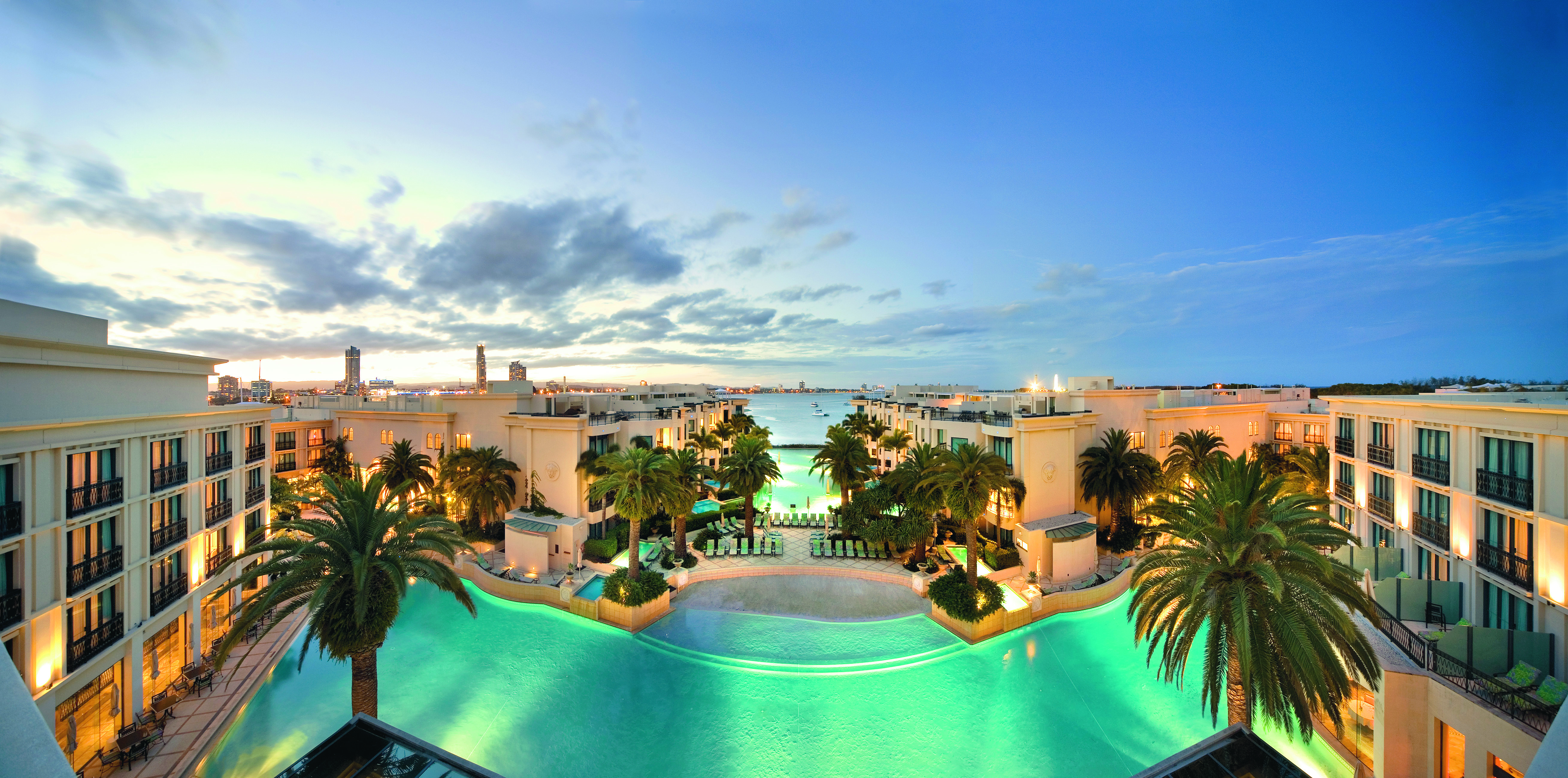 Versace-opens-5-star-hotel-in-Dubai-4 Versace-opens-5-star-hotel-in-Dubai-4 Versace opens 5-star hotel in Dubai Versace Versace opens 5-star hotel in Dubai Versace opens 5 star hotel in Dubai 4