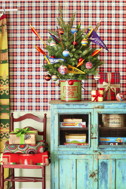 2 8 Adorable Mini Christmas Trees Christmas Trees 8 Adorable Mini Christmas Trees 2 4