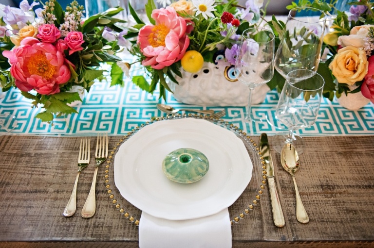 Essential Home How to Plan Your Easter celebration without becoming cliché | You can visit us at our website, www.sornixelvuta.pro and check our Pinterest @midcenturyblog to get more #MidCenturyModern inspiration. How to Plan Your Easter celebration How to Plan Your Easter celebration without becoming cliché Essential Home Plan your Easter Celebration without becoming clich