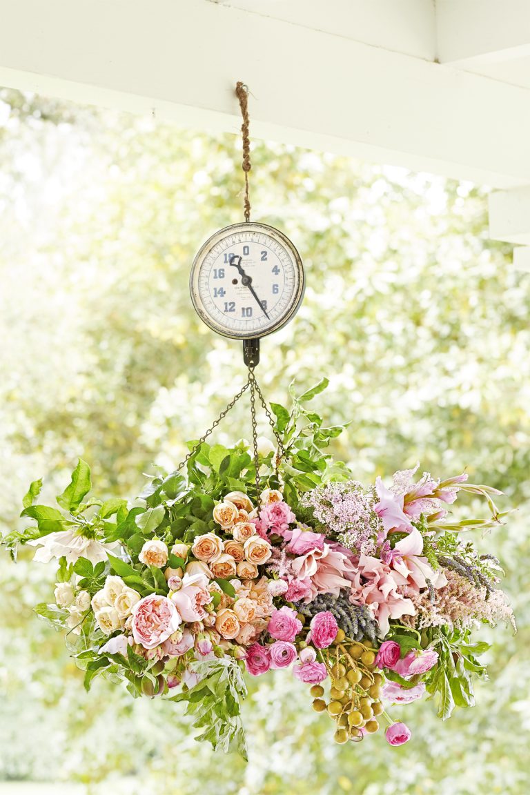 Spring-Trends-2017-How-to-Use-Vintage-Pieces-as-Flowers-Displays-8 Spring-Trends-2017-How-to-Use-Vintage-Pieces-as-Flowers-Displays-8 spring trends 2017 Spring Trends 2017: How to Use Vintage Pieces as Flowers Displays Spring Trends 2017 How to Use Vintage Pieces as Flowers Displays 8
