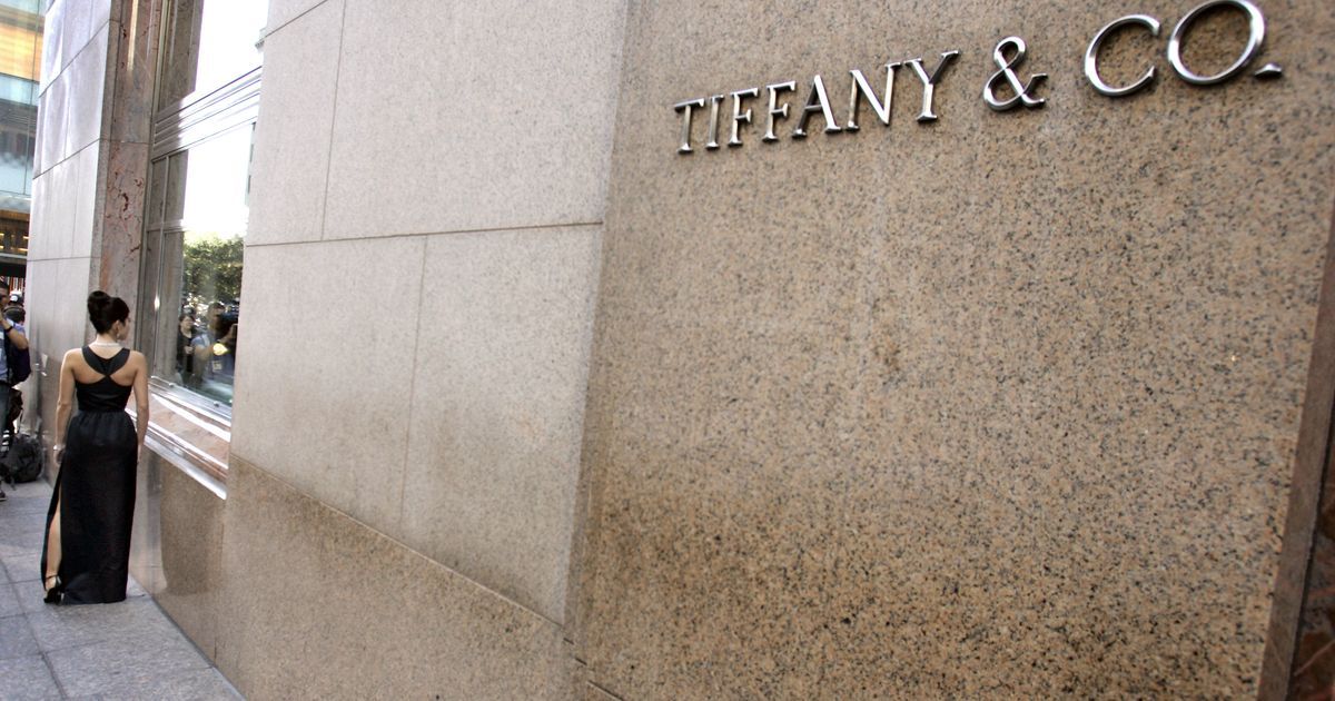 Visit the NYC Tiffany Co Headquarters | You can visit us at our website, www.sornixelvuta.pro and check our Pinterest @midcenturyblog to get more #MidCenturyModern inspiration. tiffany co Visit the NYC Tiffany Co headquarters Visit the NYC TiffanyCo Headquarters