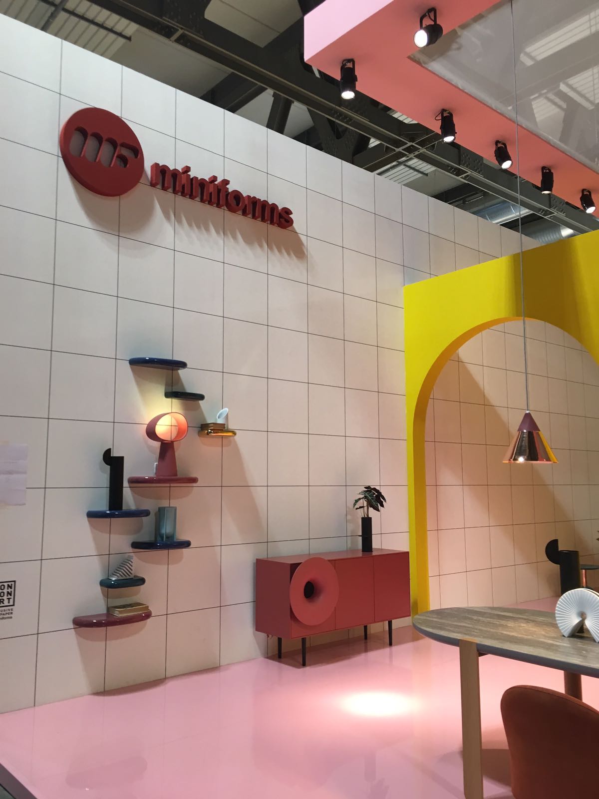 Color-Trends-Spotted-at-iSaloni-2017-1 Color-Trends-Spotted-at-iSaloni-2017-1 Color Trends Spotted at iSaloni 2017 | You can visit us at our website, www.sornixelvuta.pro and check our Pinterest @midcenturyblog to get more #MidCenturyModern inspiration. color trends Color Trends Spotted at iSaloni 2017 Color Trends Spotted at iSaloni 2017 1