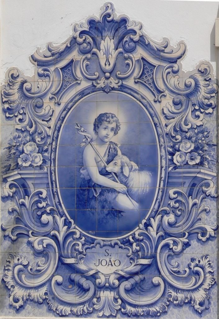 Azulejo: what it is, how it is used in the interior azulejo-3-705x1024 azulejo-3-705x1024 Azulejo: what it is, how it is used in the interior azulejo: what it is Azulejo: what it is, how it is used in the interior azulejo 3 705x1024
