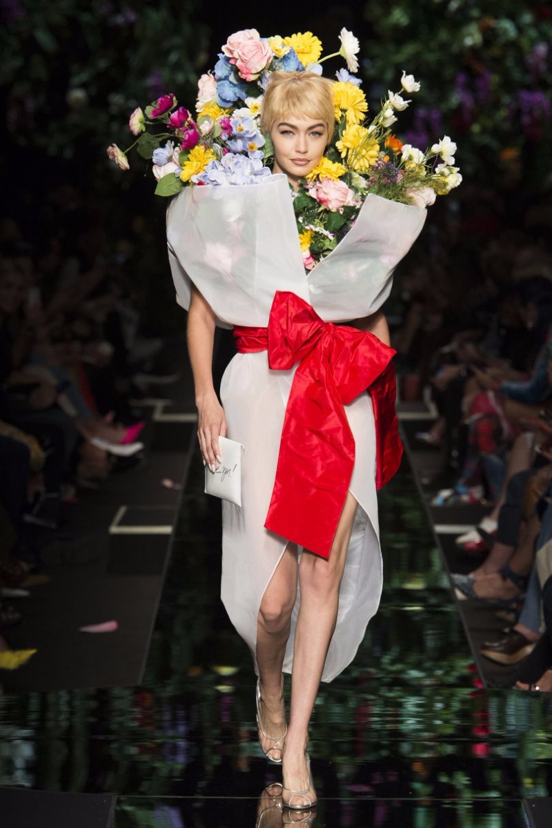 The Best shows of Milan Fashion Week spring 2018! Milan Fashion Week spring 2018 The Best shows of Milan Fashion Week spring 2018! 810 1