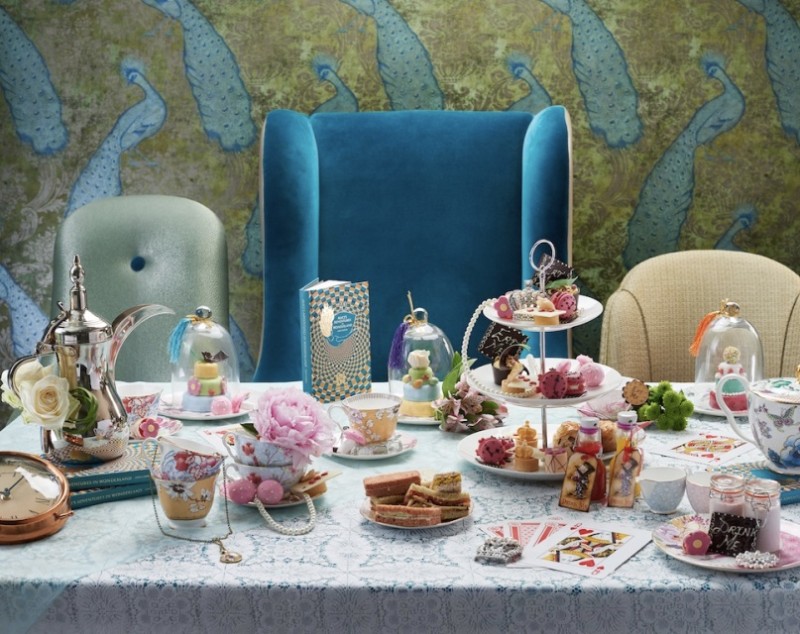 Go-Mad-w-this-Alice-in-Wonderland-Tea-Party-in-London-6 Go-Mad-w-this-Alice-in-Wonderland-Tea-Party-in-London-6 Go Mad w/ this Alice in Wonderland Tea Party in London alice in wonderland tea party Go Mad w/ this Alice in Wonderland Tea Party in London Go Mad w this Alice in Wonderland Tea Party in London 6