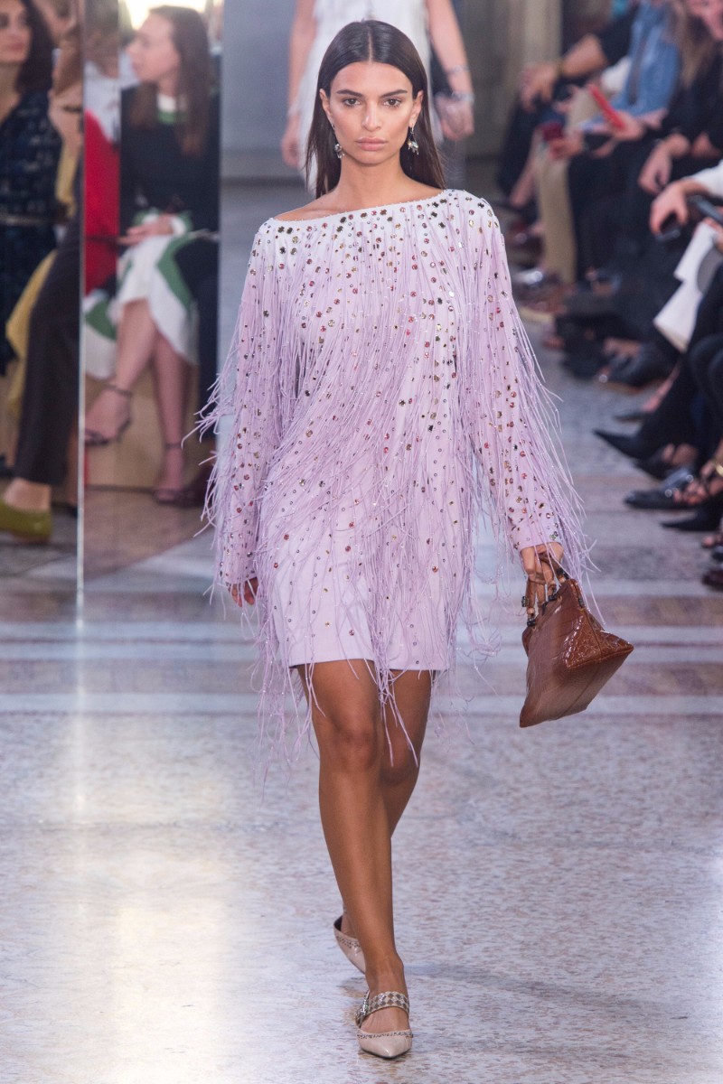 The Best shows of Milan Fashion Week spring 2018! Milan Fashion Week spring 2018 The Best shows of Milan Fashion Week spring 2018! c1bc661a9534bacc623334bb56929840