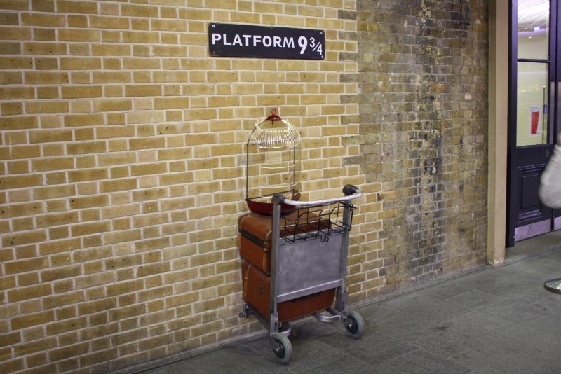 Don't Let The Muggles Get You Down: A Harry Potter London Guide harry potter Don’t Let The Muggles Get You Down: A Harry Potter London Guide door to an opticians shop which was used as the Leaky Cauldron entrance 3