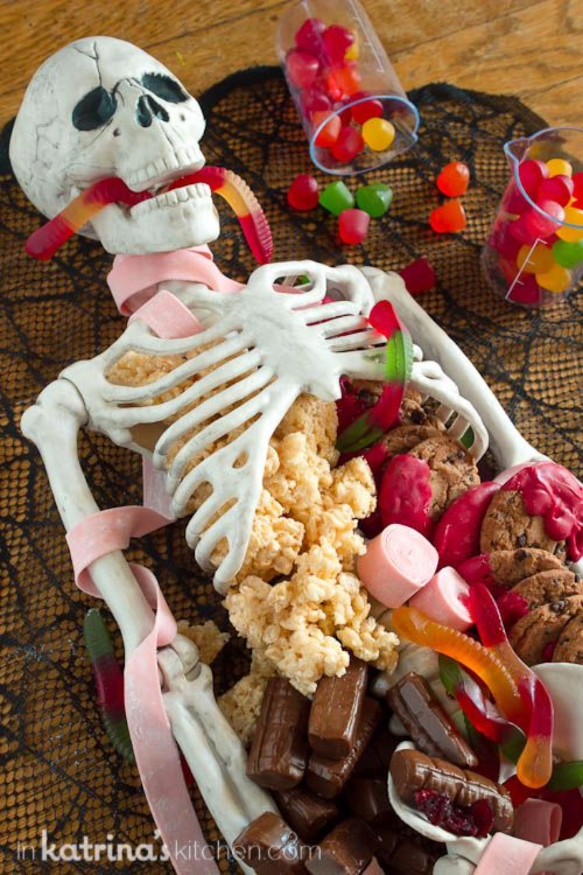 5 Halloween Food Tricks to Make Your Guests’ Blood Run Cold halloween food tricks 5 Halloween Food Tricks to Make Your Guests’ Blood Run Cold 5 Halloween Food Trick to Make Your Guests    Blood Run Cold 2