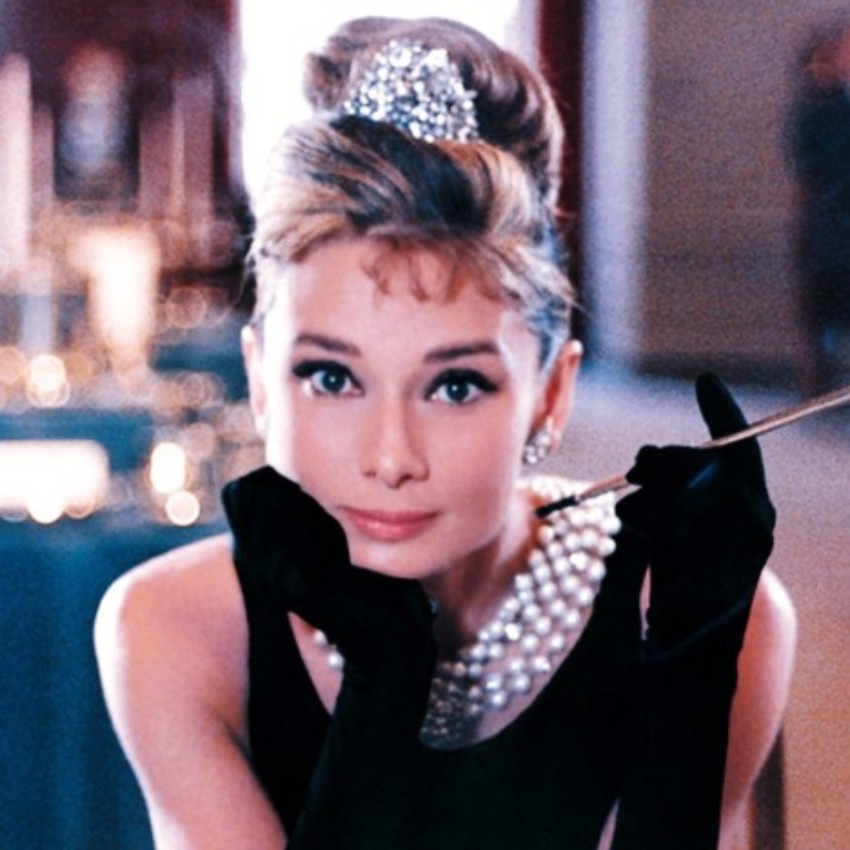 Embrace the "Breakfast at Tiffany's" Lifestyle W/ This Mid Century Colors mid century colors Embrace the “Breakfast at Tiffany’s” Lifestyle W/ 9 Mid Century Colors Embrace the 22Breakfast at Tiffanys22 Lifestyle W This Mid Century Colors 0