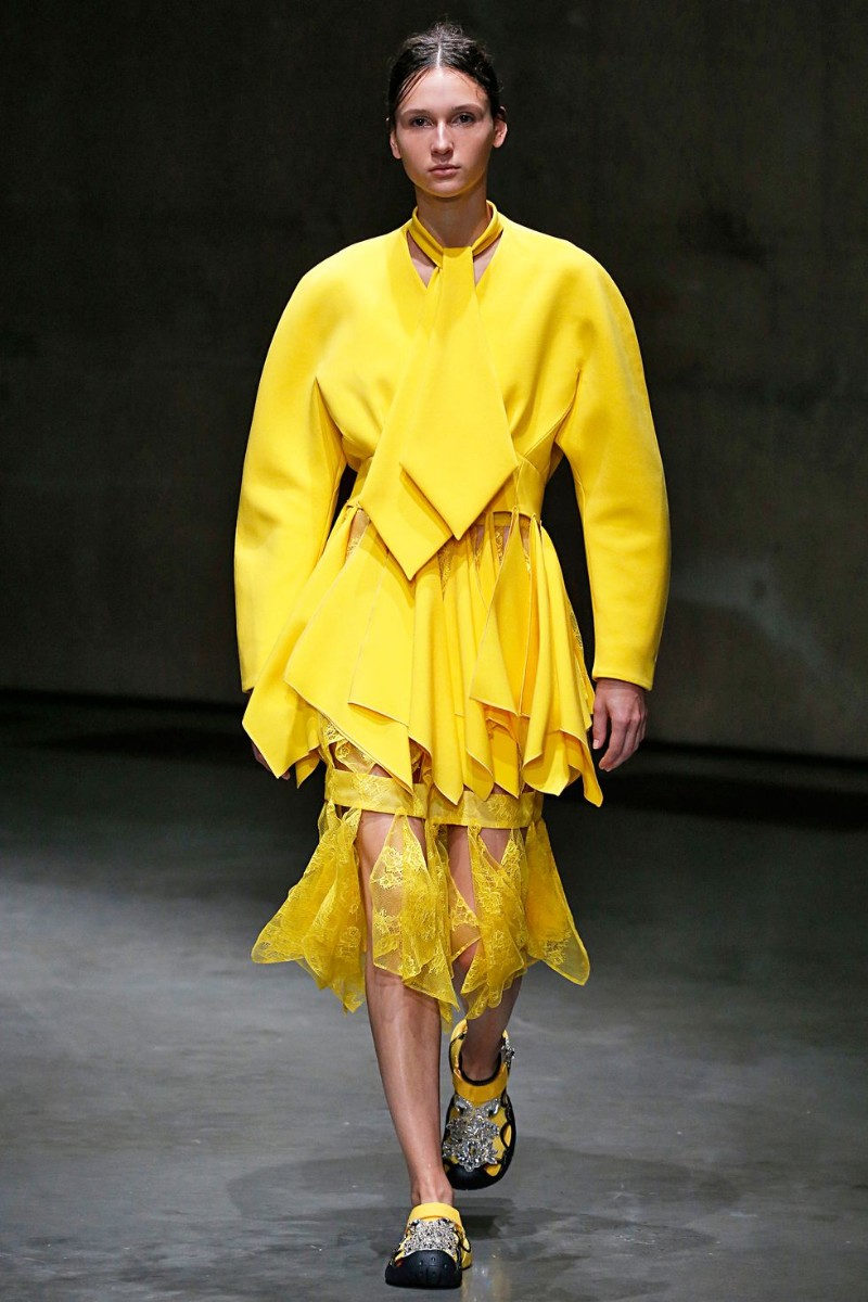 Fashion-Trends-2018-How-to-Create-a-Look-Straight-Out-of-a-Show_3 Fashion-Trends-2018-How-to-Create-a-Look-Straight-Out-of-a-Show_3 Fashion Trends 2018: How to Create a Look Straight Out of a Show fashion trends Fashion Trends 2018: How to Create a Look Straight Out of a Show Fashion Trends 2018 How to Create a Look Straight Out of a Show 3