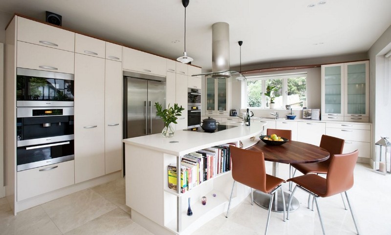 Mid-Century-Modern-Kitchen-Table-and-Chair Mid-Century-Modern-Kitchen-Table-and-Chair 5 Inspiring Ways of Using a Mid-Century Chair in Your Home Decor mid-century chair 5 Inspiring Ways of Using a Mid-Century Chair in Your Home Decor Mid Century Modern Kitchen Table and Chair
