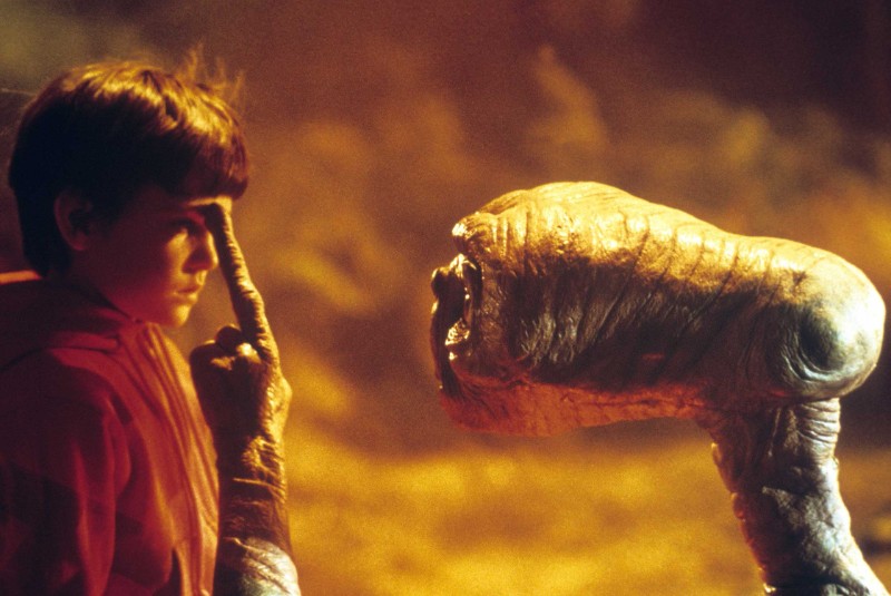The Best Family Movies to Watch with the One's You Love Most! ET2 Best Family Movies The Best Family Movies to Watch with the One’s You Love Most! The Best Family Movies to Watch with the Ones You Love Most ET2