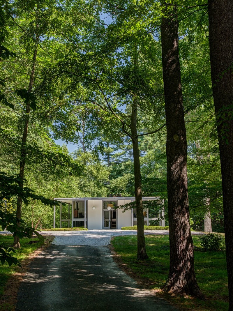 mid-century modern homes, mid-century modern architecture, mid-century design, mid-century home decor, mid-century style mid-century modern homes 10 Mid-Century Modern Homes We Wouldn’t Mind Living In 10 Mid Century Modern Homes We Wouldnt Mind Living In 5