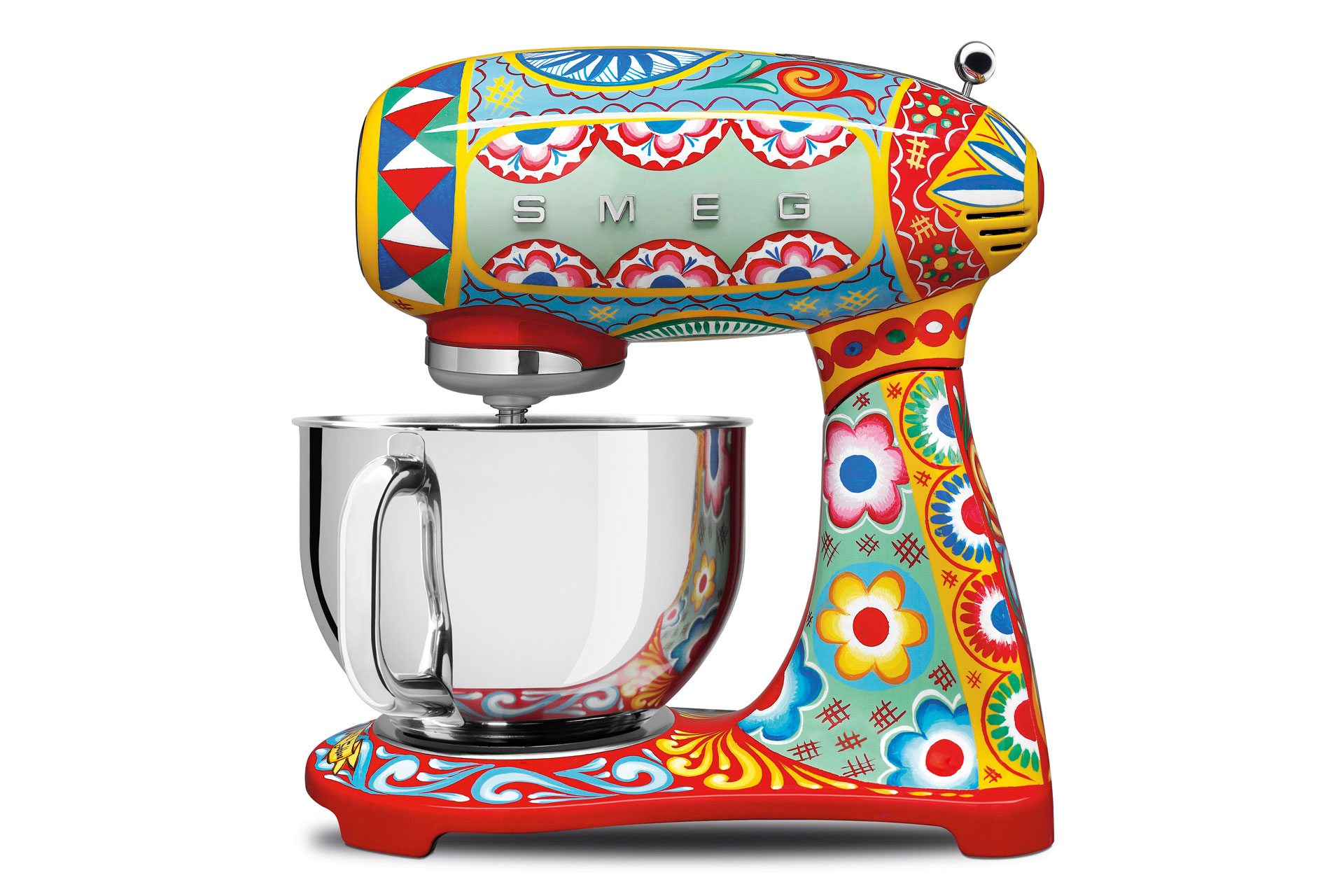 Dolce & Gabbana and Smeg Kitchen Appliances For Your Luxe Kitchen smeg kitchen appliances Dolce & Gabbana and Smeg Kitchen Appliances For Your Luxe Kitchen Dolce Gabbana and Smeg Kitchen Appliances For Your Luxe Kitchen 4