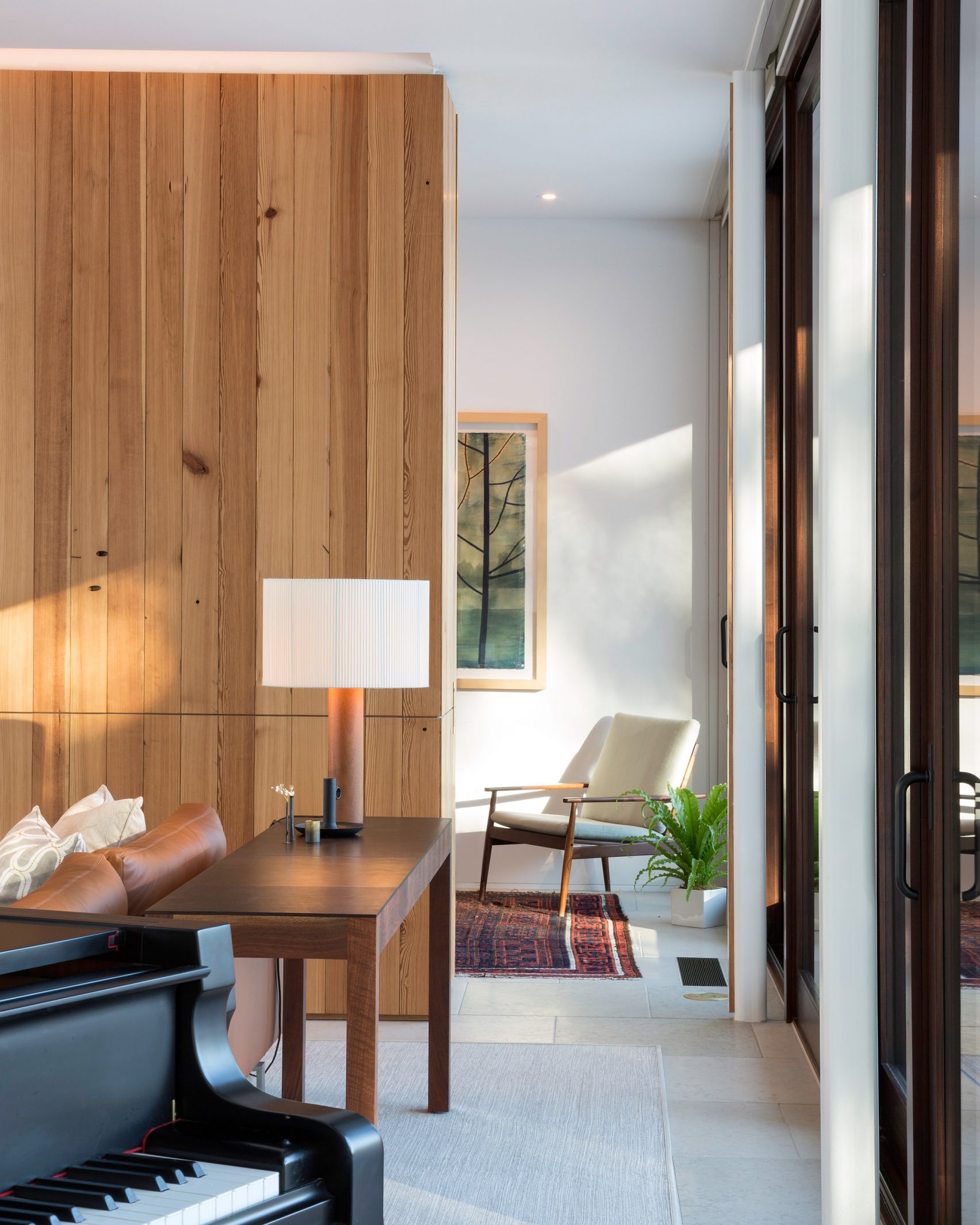A-Mid-Century-Modern-Home-in-Indiana-by-Deborah-Berke-Partners_5 A-Mid-Century-Modern-Home-in-Indiana-by-Deborah-Berke-Partners_5 A Mid-Century Modern Home in Indiana by Deborah Berke Partners_1 mid-century modern home A Mid-Century Modern Home in Indiana by Deborah Berke Partners A Mid Century Modern Home in Indiana by Deborah Berke Partners 5