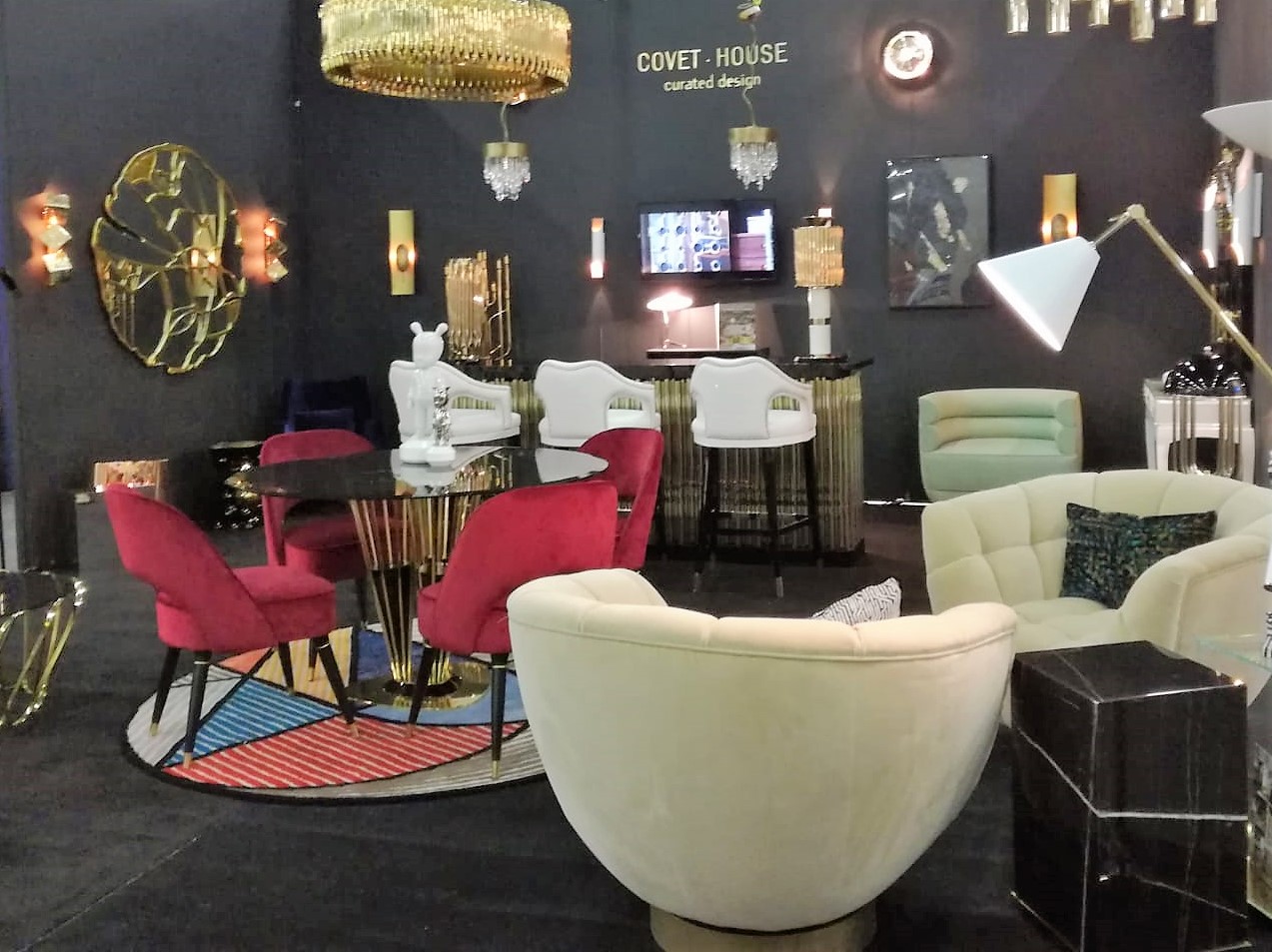 What You Can’t Miss at High Point Market! high point market Amazing Tips For You to Get the Best of High Point Market! WhatsApp Image 2018 04 06 at 14