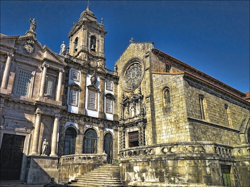 10 Things to do in Porto Guaranteed to Make You Fall in Love with It! things to do in porto 10 Things to do in Porto Guaranteed to Make You Fall in Love with It! porto saint francis igreja de sao francisco
