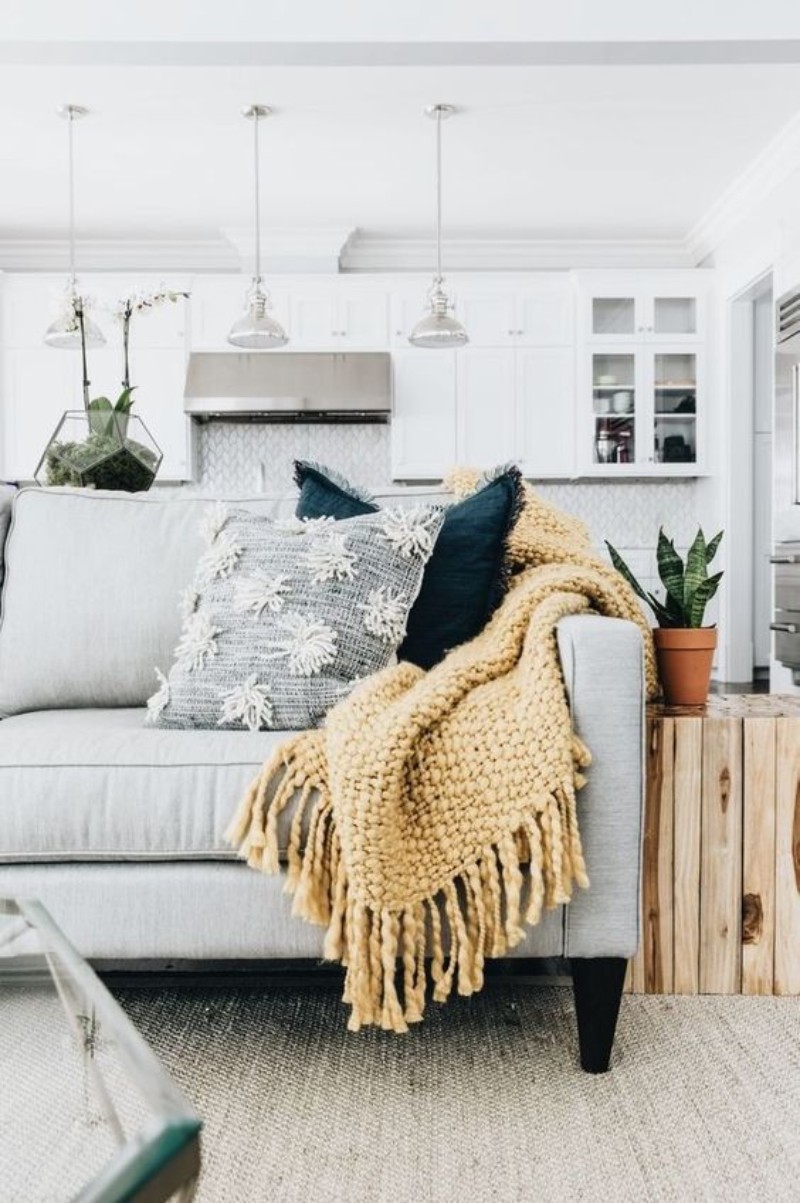 This-Summer-Bring-Fringe-Designs-Into-Your-Life-3 This-Summer-Bring-Fringe-Designs-Into-Your-Life-3 This Summer, Bring Fringe Designs Into Your Life fringe designs This Summer, Bring Fringe Designs Into Your Life This Summer Bring Fringe Designs Into Your Life 3