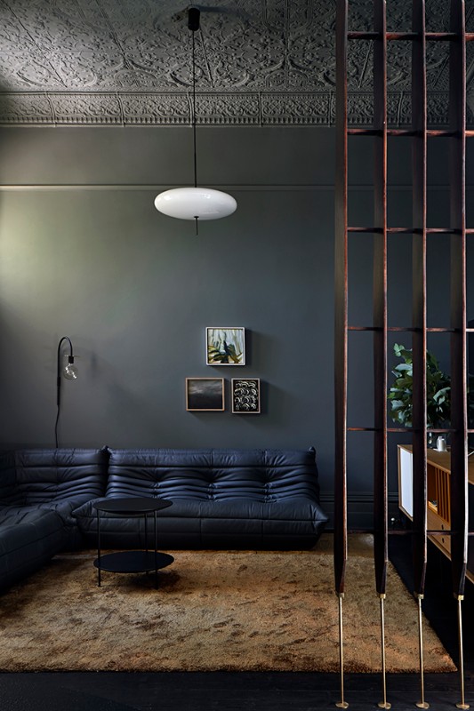 A-Simone-Haag-Designed-House-w-Mid-Century-Modern-Lighting A-Simone-Haag-Designed-House-w-Mid-Century-Modern-Lighting A Simone Haag Designed House w Mid-Century Modern Lighting mid-century modern lighting A Simone Haag Designed House w/ Mid-Century Modern Lighting A Simone Haag Designed House w Mid Century Modern Lighting