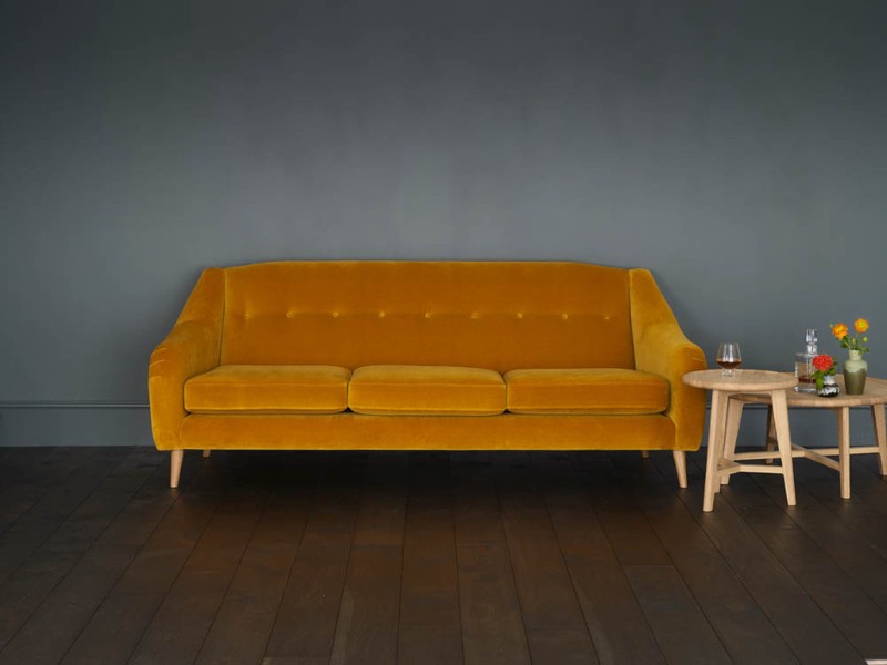 DG263080_942long DG263080_942long 7 Photos that May Convince You to Get a Mid-Century Sofa mid-century sofa 7 Photos that May Convince You to Get a Mid-Century Sofa DG263080 942long