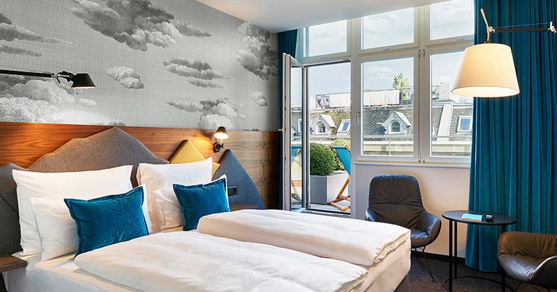 monoplan, mid-century modern architecture, mid-century architecture, restaurant interior, mid-century design, interior design firm monoplan Monoplan: Taking Over The Hospitality And Corporate Design World Monoplan Taking Over The Hospitality And Corporate Design World 8