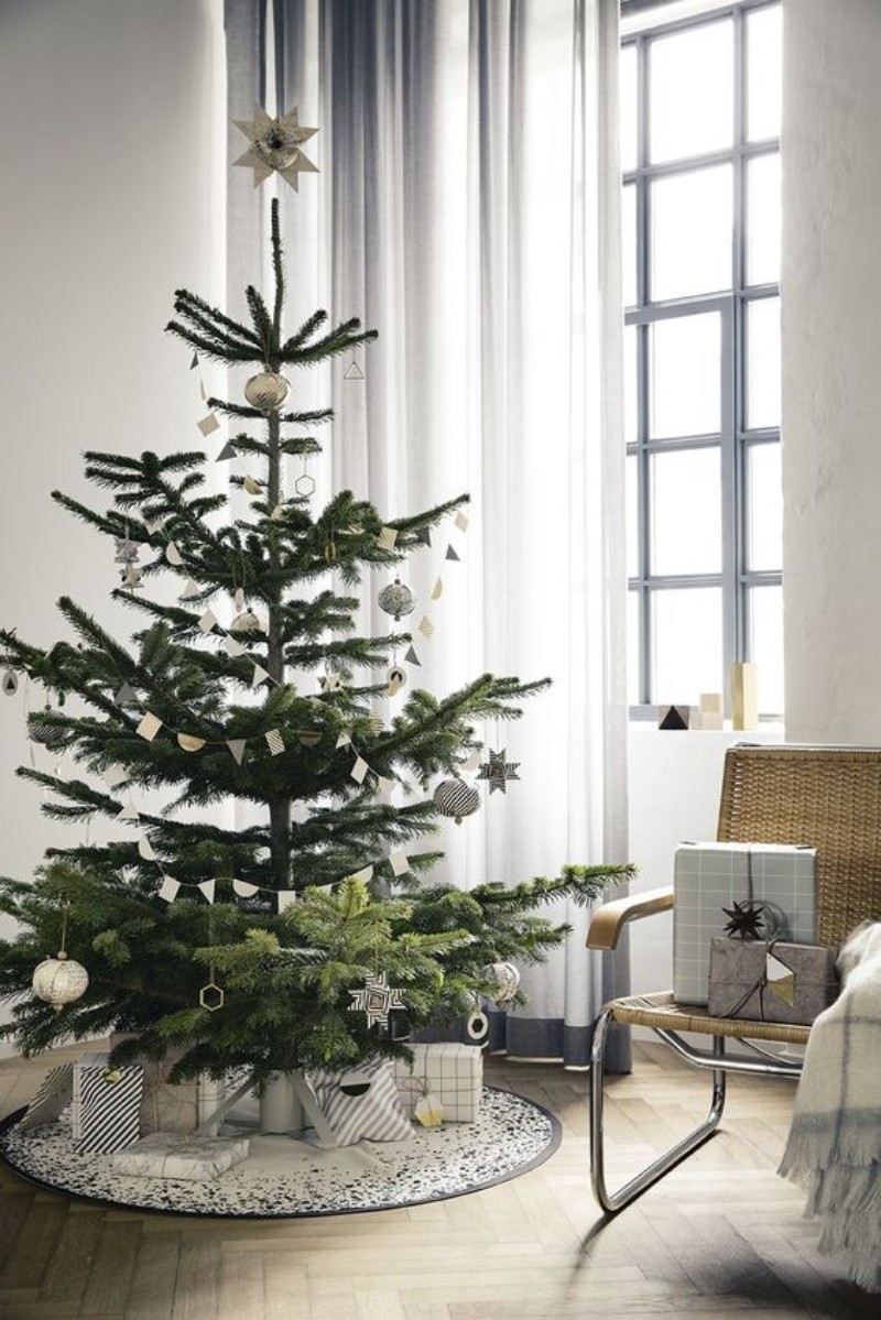 These Scandinavian Christmas Tree Ideas Will Inspire a Home Makeover scandinavian christmas tree These Scandinavian Christmas Tree Ideas Will Inspire a Home Makeover These Scandinavian Christmas Tree Ideas Will Inspire a Home Makeover 4