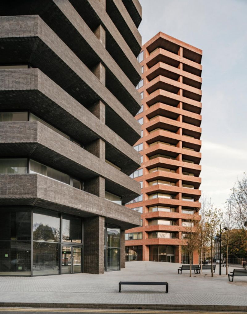 hoxton-press-06-sm-1 hoxton-press-06-sm-1 david chipperfield 5 Reasons Why David Chipperfield is One of the Best Architects in the World hoxton press 06 sm 1