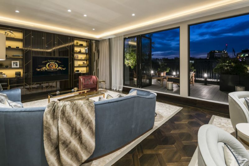 Greybrook-Penthouse-Luxury-Home-Decor-In-London-That-Will-Inspire-You_2-1 Greybrook-Penthouse-Luxury-Home-Decor-In-London-That-Will-Inspire-You_2-1 Greybrook Penthouse Luxury Home Decor In London That Will Inspire You_2 (1) luxury home decor Greybrook Penthouse: Luxury Home Decor In London That Will Inspire You Greybrook Penthouse Luxury Home Decor In London That Will Inspire You 2 1