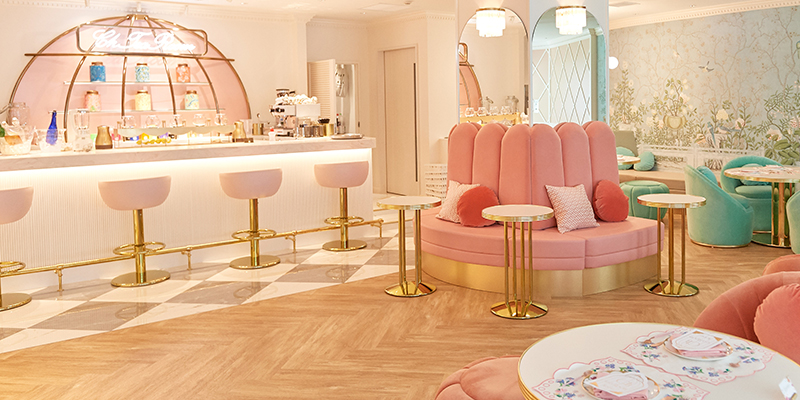 Chic Tea Room In The Mountains Of Japan