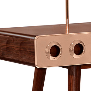 Monocles dressing table