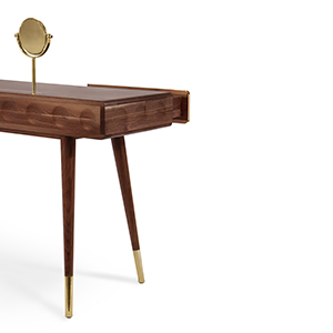 Monocles dressing table
