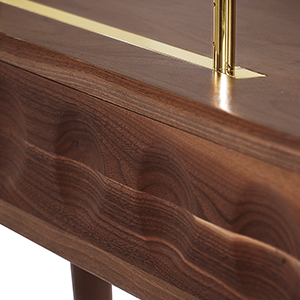 Monocles dressing table