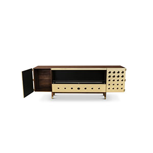 Monocles fireplace